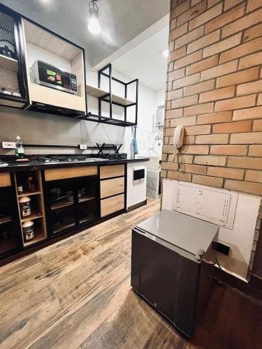 virtuve, Jamundi Apartamento Estilo industrial, cerca a Cali con piscina aire acondicionado in Potrerito