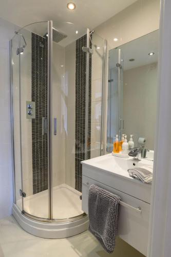 Stunning Liverpool City Location with River View and parking space included, Liverpool (photo 4)