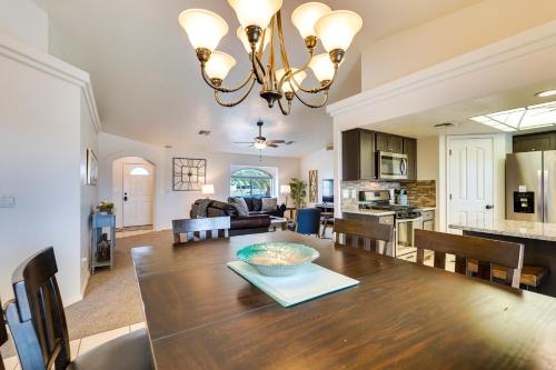 4 Mi to Lake Access Home with Lake and Mtn Views! in Lake Havasu City