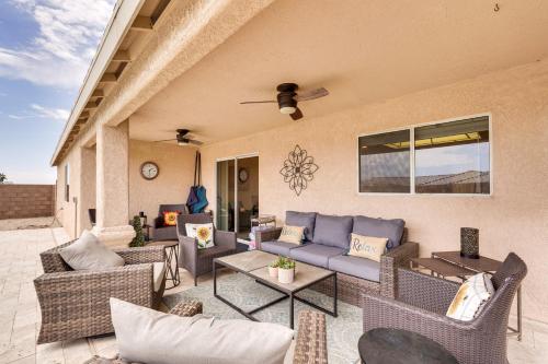 4 Mi to Lake Access Home with Lake and Mtn Views! in Lake Havasu City