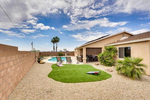 4 Mi to Lake Access Home with Lake and Mtn Views! in Lake Havasu City