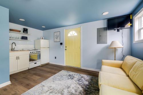 Tiny House 20 Mins from Beach in Brunswick