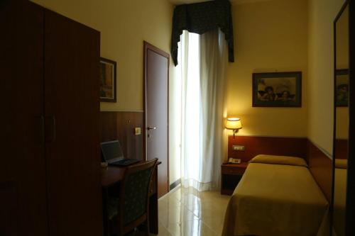 Hotel Nettuno - Naples