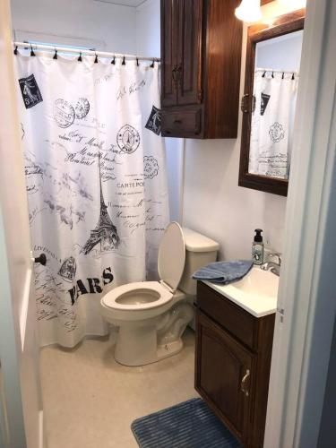 3BR 1BA North End Walk to the Hospital 3BR 1BA North End Walk to the Hospital