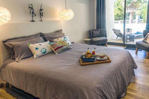 B&B LES VOILES DE VALESCURE chambres d'hotes et son espace bien etre in Saint-Raphael