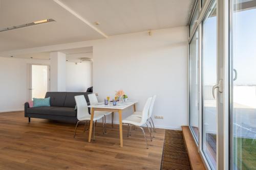 SkyPenthouse & SPA with FREE Parking