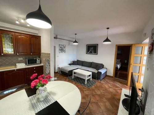 Pr šterni - Hrvatini 187 Ankaran, Ankaran (fotografie 8)