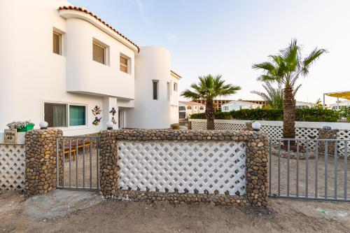 Aden Beach - Sea View room - أجانب فقط, Hurghada (photo 9)