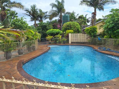 Ashley's 6 Bedroomed Guest House in 北哈拉雷