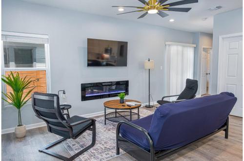 Heaven-sent Convenient 4BR 3BA Near Downtown in San Antonio, USA