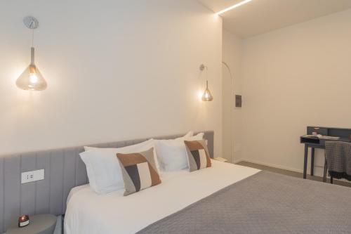 Como Liberty Suites - Garbo by Rent All Como - image 5