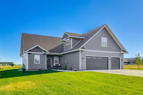 12 Mi to Grand Targhee Resort Modern Driggs Home 12 Mi to Grand Targhee Resort Modern Driggs Home