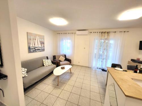 Apartments Pitve in Pitve