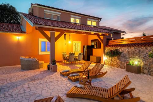 Ieeja, Villa Nika - Three Bedroom Villa with Private Pool in Radonic