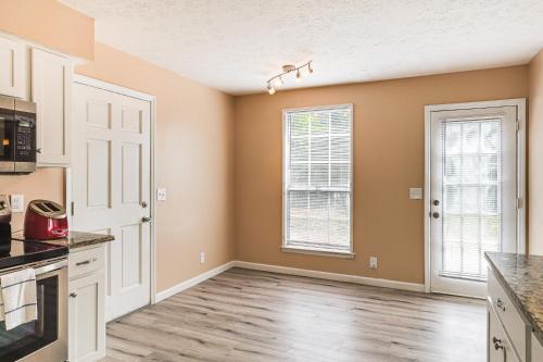 Smyrna Home with Private Yard 25 Mi to Nashville! in Smyrna, USA