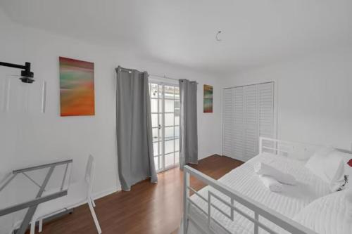 Spacious 2-2 in heart of Calle 8 - Family in Miami, USA