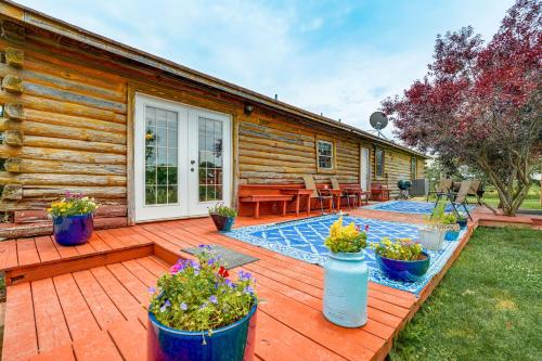 Spacious Ozarks Family Home - Private Pool and Grill in 古巴