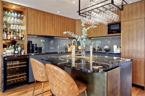 Stunning 2 bedroom apartment in Little Venice West London - image 7