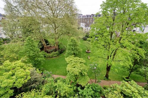 Stunning 2 bedroom apartment in Little Venice West London - image 6