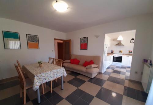 Two-Bedroom Apartment with Terrace image 4