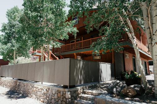 Ouray Riverside Resort - Inn & Cabins in Ouray (CO)