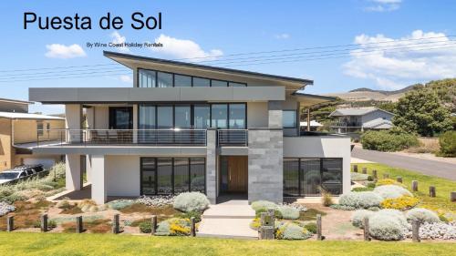 Puesta de Sol Home by Wine Coast Holiday Rentals - Sellicks Hill