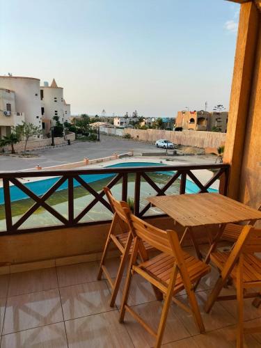 شاليه للايجار بقرية ديمورا