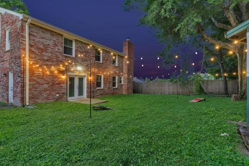 E Nash SF Home 5mi from Broadway Chefs Kitchen in Nashville, USA
