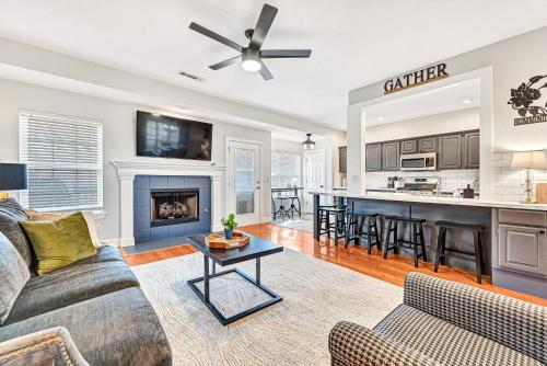 The Hummingbird House-Coler Creek Dream Location in Bentonville, USA