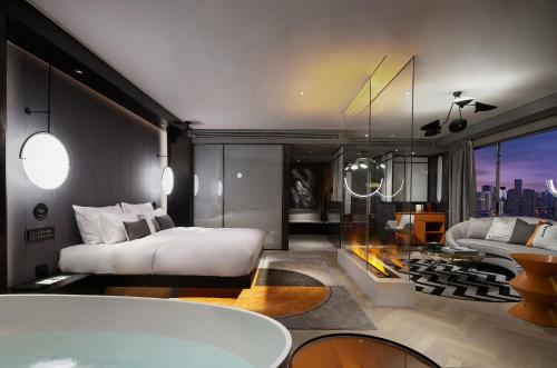 room detail thumbnail 1