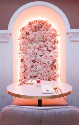 Hotel Continental - image 3