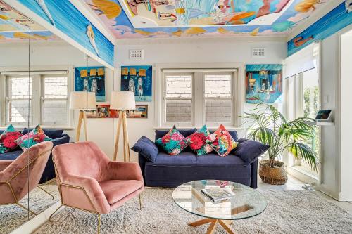 Harbourside Pad with Waterfront Views - image 7