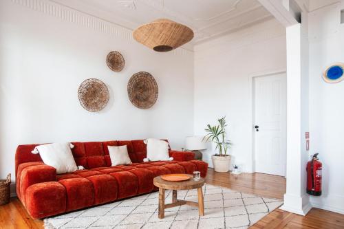 Modern and Luxurious Apartment in Lisbon - image 3