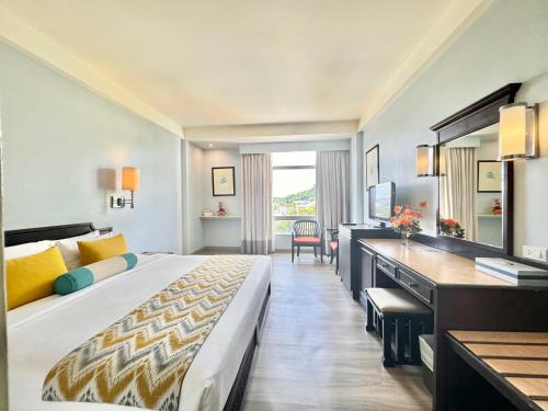 room detail thumbnail 1