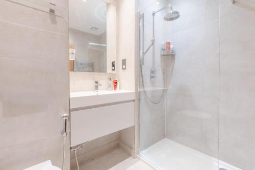 Cosy 1BD Apartment Near Harrods Knightsbridge - image 14