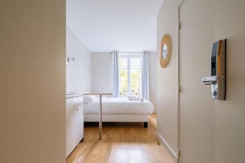 Relaxing Studio Apartment in the Heart of Paris gîte à louer Paris 10 Entrepôt