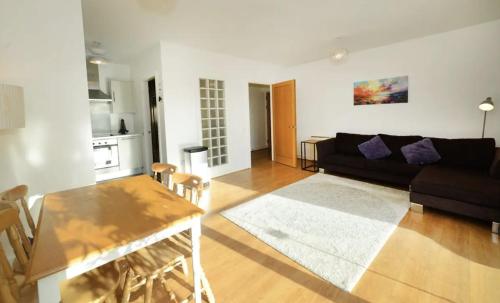 Bright 2BD Flat with Private Balcony - Dublin, Dublín (foto 3)