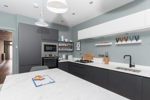 Beautiful & Bright 2BD Flat - Haymarket, Edinburgh (fotografie 6)