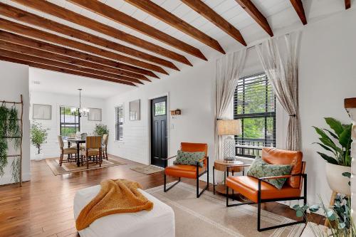 Cozy Cottage close to Brickell 2400 in Miami, USA