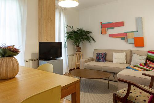 Cute 1 Bed flat wbalcony - 2mins to Metro - image 10