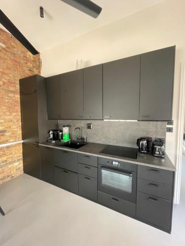 Sleek & Central 1BD Flat - Battersea Park