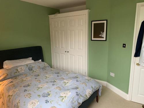 Lovely 2 Bedroom Flat near Whitechapel Station, Londýn (fotografie 9)