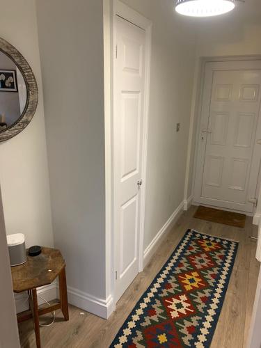 Lovely 2 Bedroom Flat near Whitechapel Station - image 12