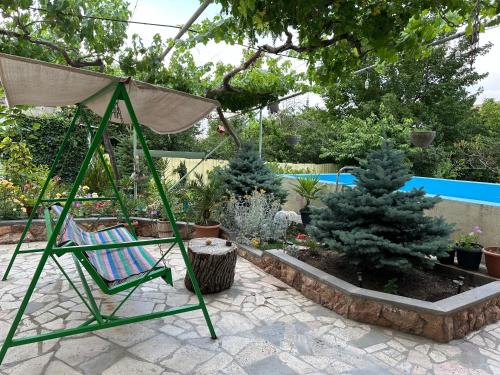 Skats, Ashot & Gohar B&B in Čiva