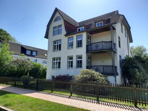 Haus Reinhild - Fewo 1 im Hochparterre in Graal, Deutschland