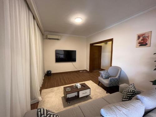 Condo Nile view modern - image 2