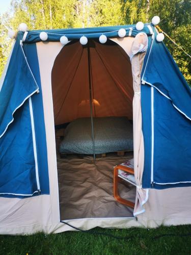 Cosy tent in garden of Swedish landhouse in Brunskog