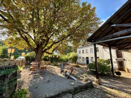 Hinkelshof - als Ferienwohnung - Selbstversorgerküche & Aufenthaltsräume - Südeifel, Mullerthal, Vianden in Körperich, Deutschland
