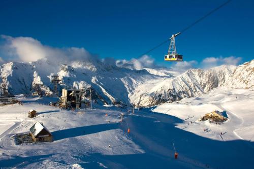The Vaujany Mountain Lodge - image 11