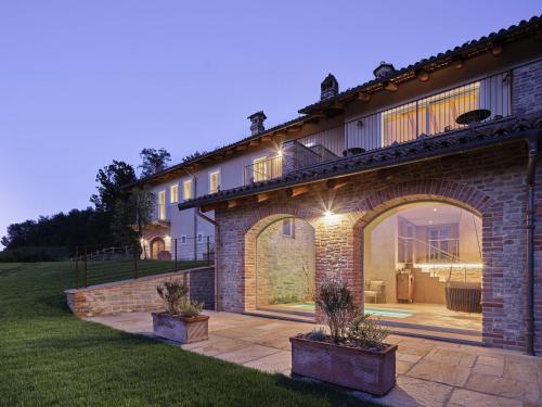 Tenuta Bussia - Wine Relais & Spa – Monforte d'Alba, NY